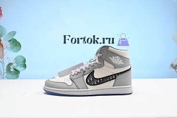 Fortok  Jordan 1 Retro High Dior 1086683-6576 Grey Sneakers