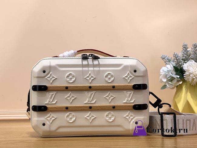 Fortok Louis Vuittion Future Trunk Bag White M21950 25x15x8cm - 1