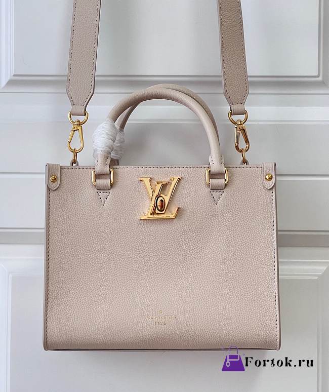 Fortok Louis Vuitton Lock & Go Bag Beige M22311 24.5x19x10.5cm - 1