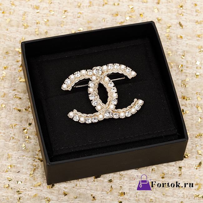 Fortok Chanel 23K Double C Brooch - 1