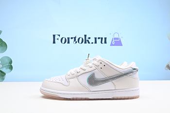 Fortok Nike SB Dunk Low ‘Diamond Supply Co White Diamond’ BV1310-100 Sneakers