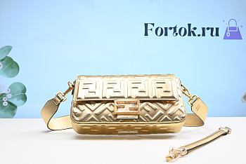 Fortok Fendi Baguette Leather Bag Gold Buckle 26cm