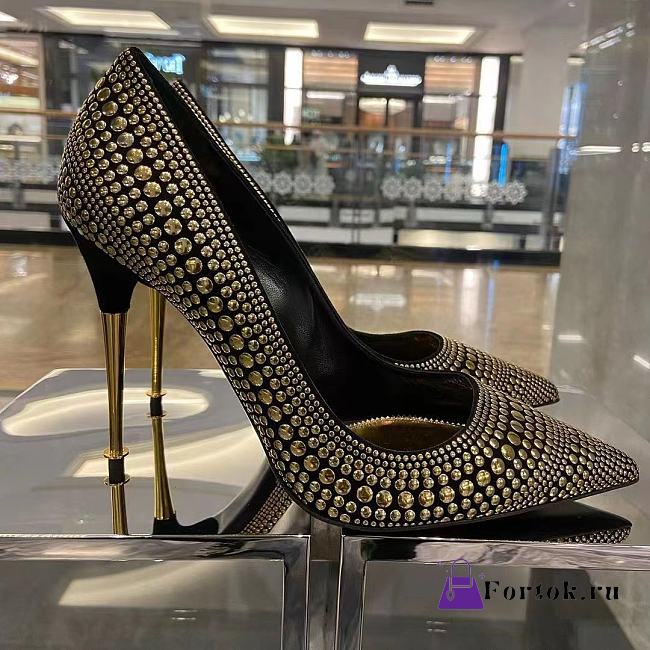 Fortok Tom Ford Black/Gold Studded Suede Pointed Toe Pumps - 1