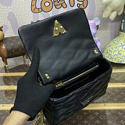 Fortok Louis Vuitton GO-14 Twist Bag Black M22891 23x16x10cm - 6