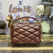 Fortok Louis Vuitton GO-14 Twist Bag Tan M23601 23x16x10cm - 5