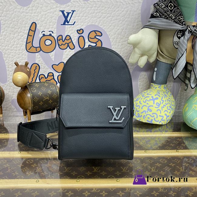 Fortok Louis Vuitton Takeoff Backpack Black M57079 43x30x14cm  - 1