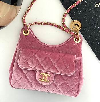 Fortok Chanel 23B Pink Velvet Bag 17x19x6cm