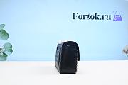 Fortok Chanel Ceiling Filled With Super Logo Bag Black 23x14x7cm - 5