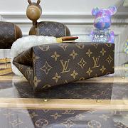 Fortok Louis Vuitton Locky BB Monogram Canvas And Fleece Bag M46318 21x17x8cm - 2