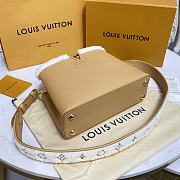 Fortok Louis Vuitton Capucines BB Bag Beige M59267 27x18x9cm - 6