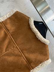 Fortok Chanel 23SS Plush Hooded Vest - 3