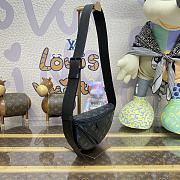 Fortok Louis Vuitton Moon Crossbody Bag Black M23835 24.5x16x4.5cm - 2