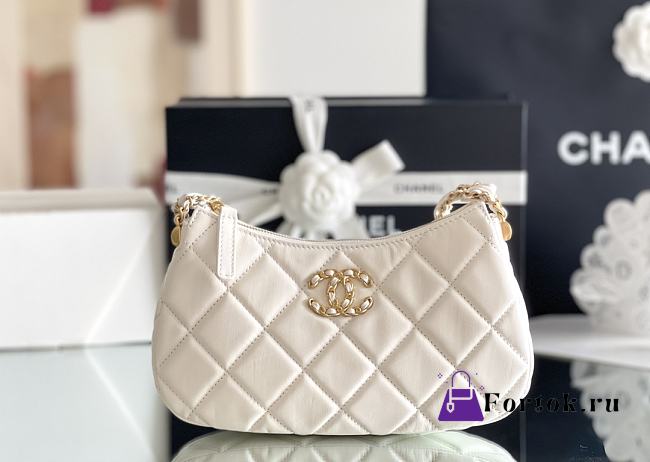 Fortok Chanel 23K Chain Hobo Armpit Bag White 23.5x5x13.5cm - 1