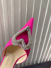 Fortok Mach&Mach SS23 Triple Crystal Heart-Embellished Satin Pumps Pink - 3