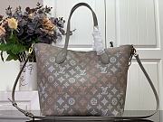 Fortok Louis Vuitton Blossom Handbag Grey M23387 30x27.5x16cm - 4