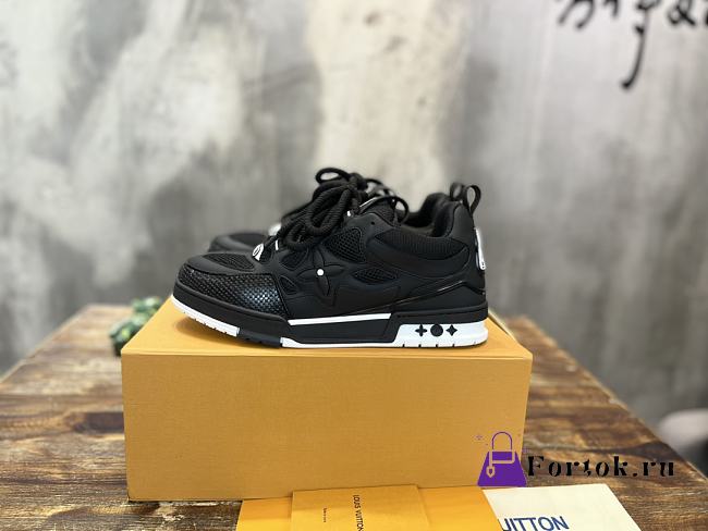 Fortok Louis Vuitton Skate Monogram Flower Sneakers Black - 1