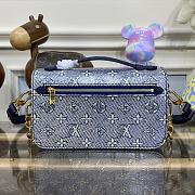 Fortok Louis Vuitton Pochette Métis East West Bag Blue M22834 21.5x13.5x6cm - 4