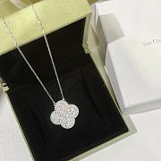 Fortok Van Cleef & Arpels' Full-diamond Four-leaf Clover Necklace - 5