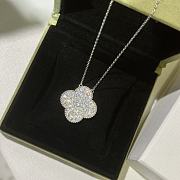 Fortok Van Cleef & Arpels' Full-diamond Four-leaf Clover Necklace - 4