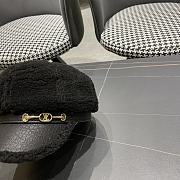 Fortok Louis Vuitton 215 Velvet Octagonal Hat Black - 4