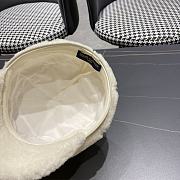 Fortok Louis Vuitton 215 Velvet Octagonal Hat White - 2