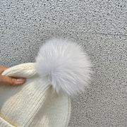 Fortok Chanel Beanie Fur Ball White - 2