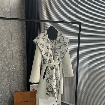 Fortok Louis Vuitton Wrap Coat in White