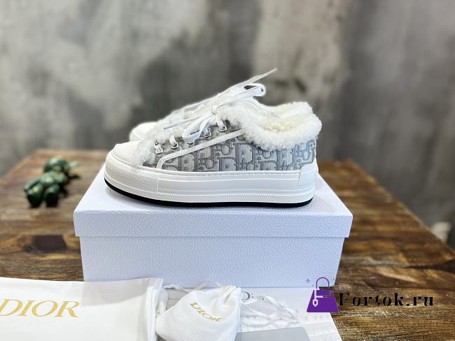 Fortok Dior Platform Grey Oblique Embroidered Cotton and White Shearling Sneakers - 1