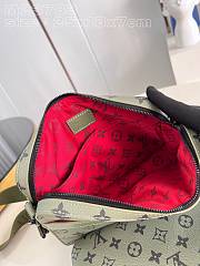 Fortok Louis Vuitton Trio Messenger Bag Green M23783 25x18.5x7cm - 3