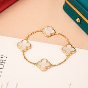 Fortok Van Cleef & Arpels Alhambra Bracelet 4 White Motifs - 4