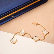 Fortok Van Cleef & Arpels Alhambra Bracelet 4 White Motifs - 5
