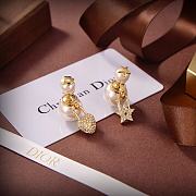 Fortok Dior Five-pointed Star Asymmetric Pearl Earrings - 2