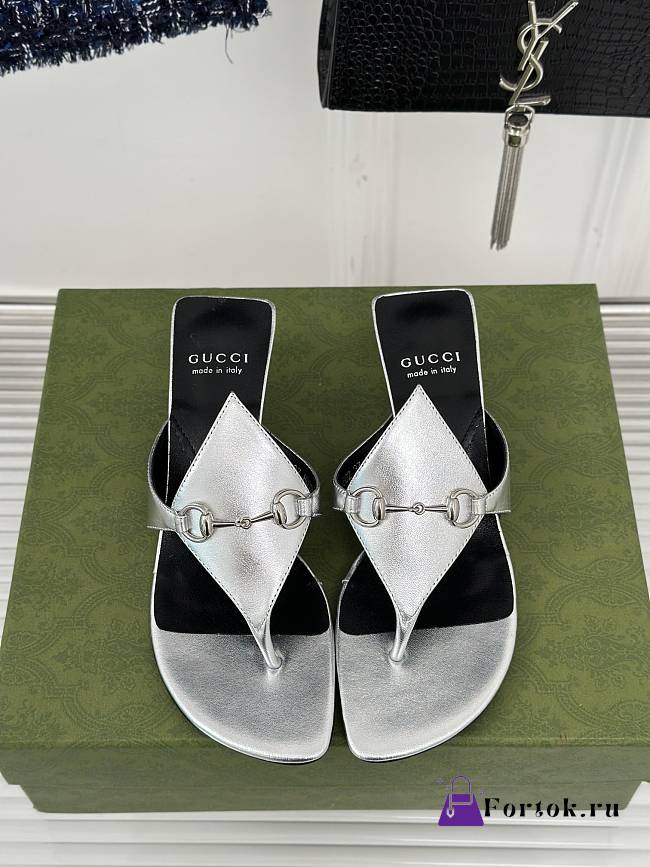 Fortok Gucci Thong Sandal With Horsebit Metallic Silver Leather - 1