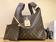 Fortok Louis Vuitton Atlantis GM Bag M46817 34x34x13.5cm - 1