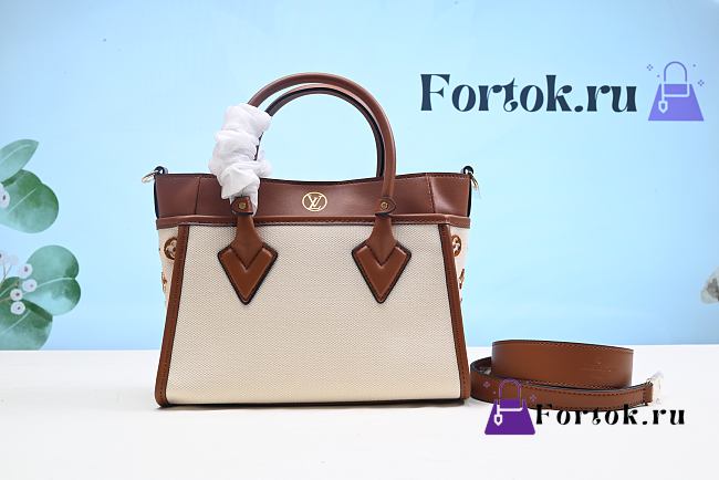 Louis Vuitton On My Side PM Canvas/Leather in Brown M59905 25x20x12cm - 1