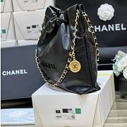 Fortok Chanel 22 Grained Leather With Black Chanel Logo Handbag 35x37x7cm - 5