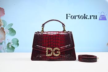 Dolce Gabbana DG Amore Bag In Crocodile Leather Red BB6675 27x8x18cm