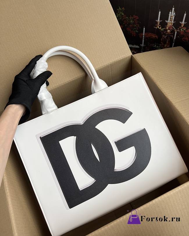 Fortok Dolce & Gabbana DG Logo Print ‘White’ Shopping Bag 37×28×11.5cm - 1