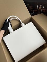Fortok Dolce & Gabbana DG Logo Print ‘White’ Shopping Bag 37×28×11.5cm - 5