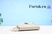 Fortok Saint Laurent Cassandra Medium Smooth Leather Bag in White 24x10x19.5cm - 3