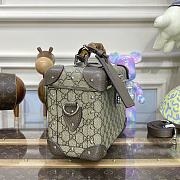 Fortok Gucci Globe-Trotter GG Beauty Case In Beige And Ebony GG Supreme Canvas  - 4