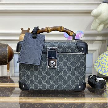 Fortok Gucci Globe-Trotter GG Beauty Case In Black And Ebony GG Supreme Canvas 