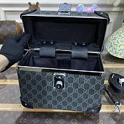 Fortok Gucci Globe-Trotter GG Beauty Case In Black And Ebony GG Supreme Canvas  - 5
