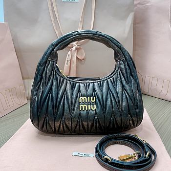 Fortok MiuMiu Wander Matelassé Shoulder Bag Black 23x13x7cm