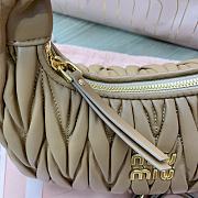 Fortok MiuMiu Wander Matelassé Shoulder Bag Brown 23x13x7cm - 4