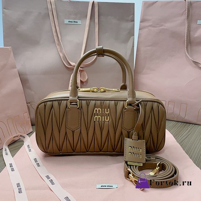 Fortok Miumiu Arcadie Matelassé Leather Tote Bag Brown 27x12x9cm - 1