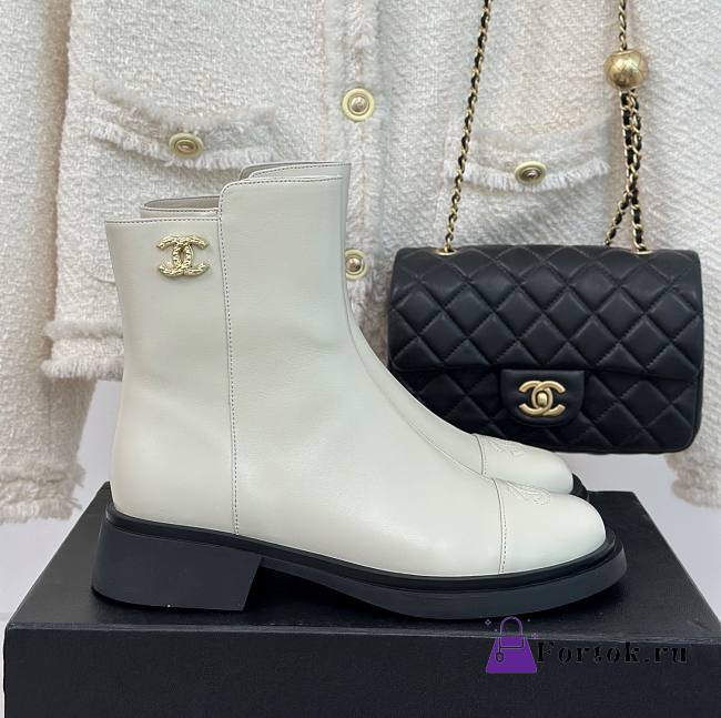 Fortok Chanel Double C Side Zipper Boots White - 1