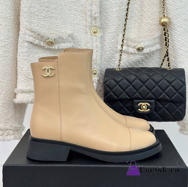 Fortok Chanel Double C Side Zipper Boots Beige - 1