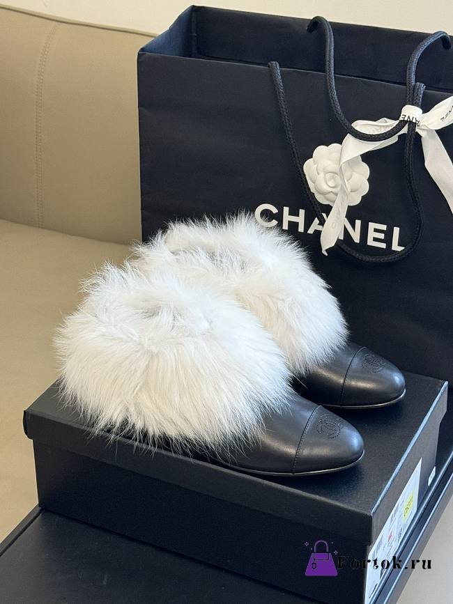 Fortok Chanel Fur Short Boots - 1
