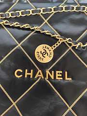 Fortok Chanel Shiny Calfskin & Gold-Tone Metal Black 35x37x7cm - 2